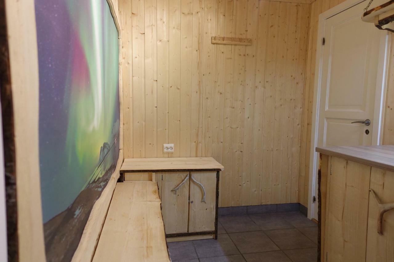 Wild Caribou'S Wildwood Cabin Lakselv Esterno foto